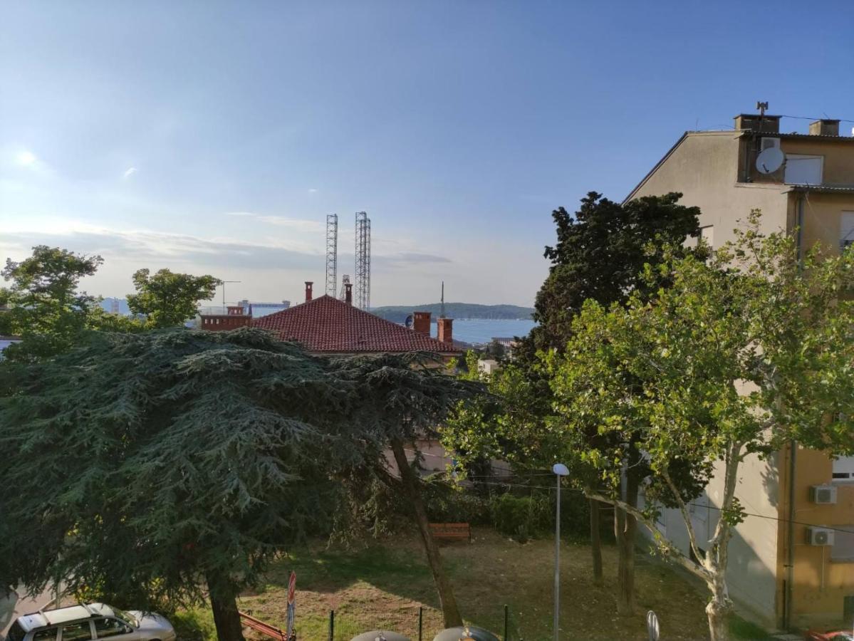 Villa Damiani Pola Esterno foto